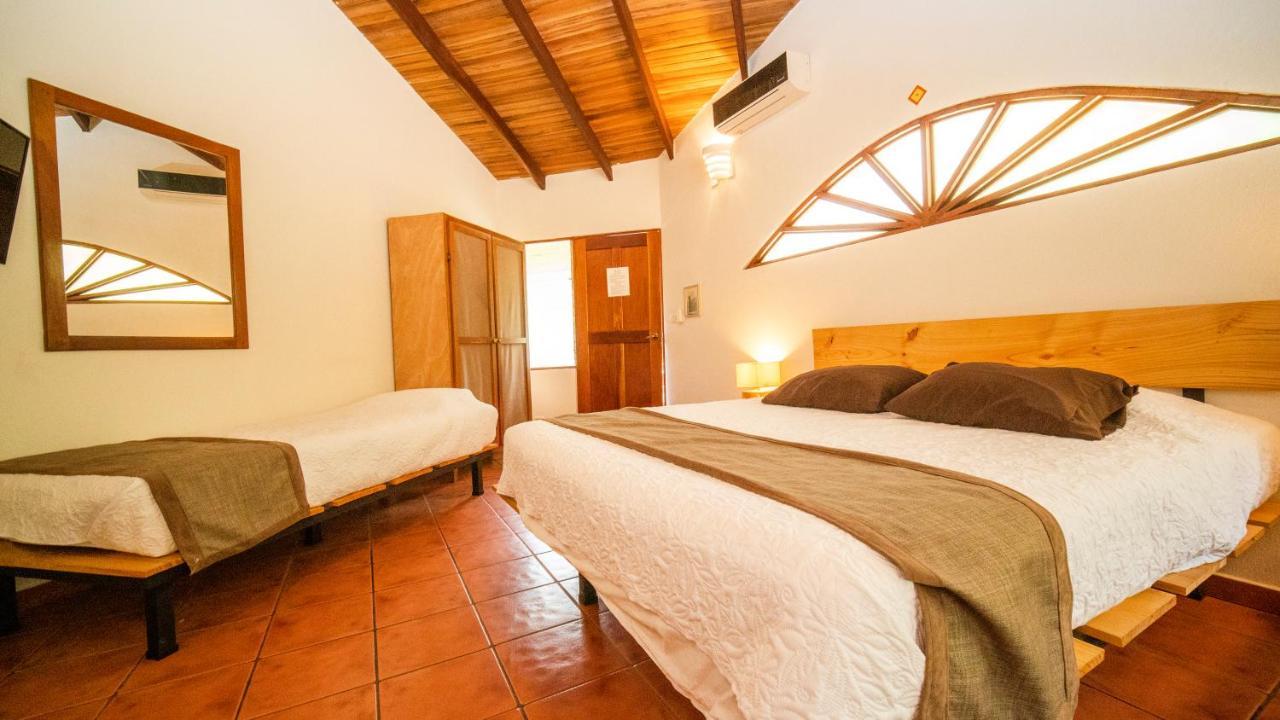 Hotel Luna Llena Tamarindo Dış mekan fotoğraf