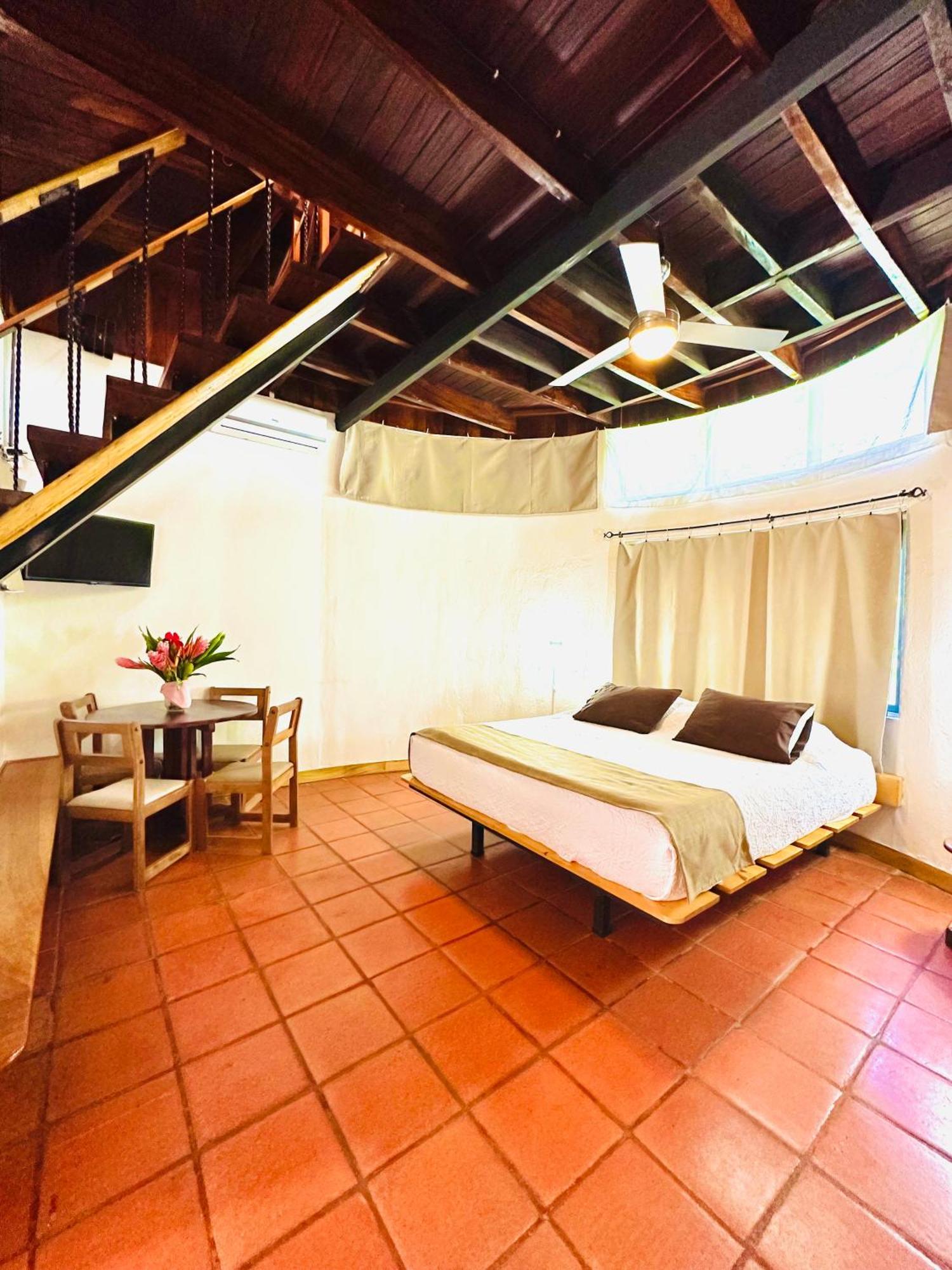 Hotel Luna Llena Tamarindo Dış mekan fotoğraf